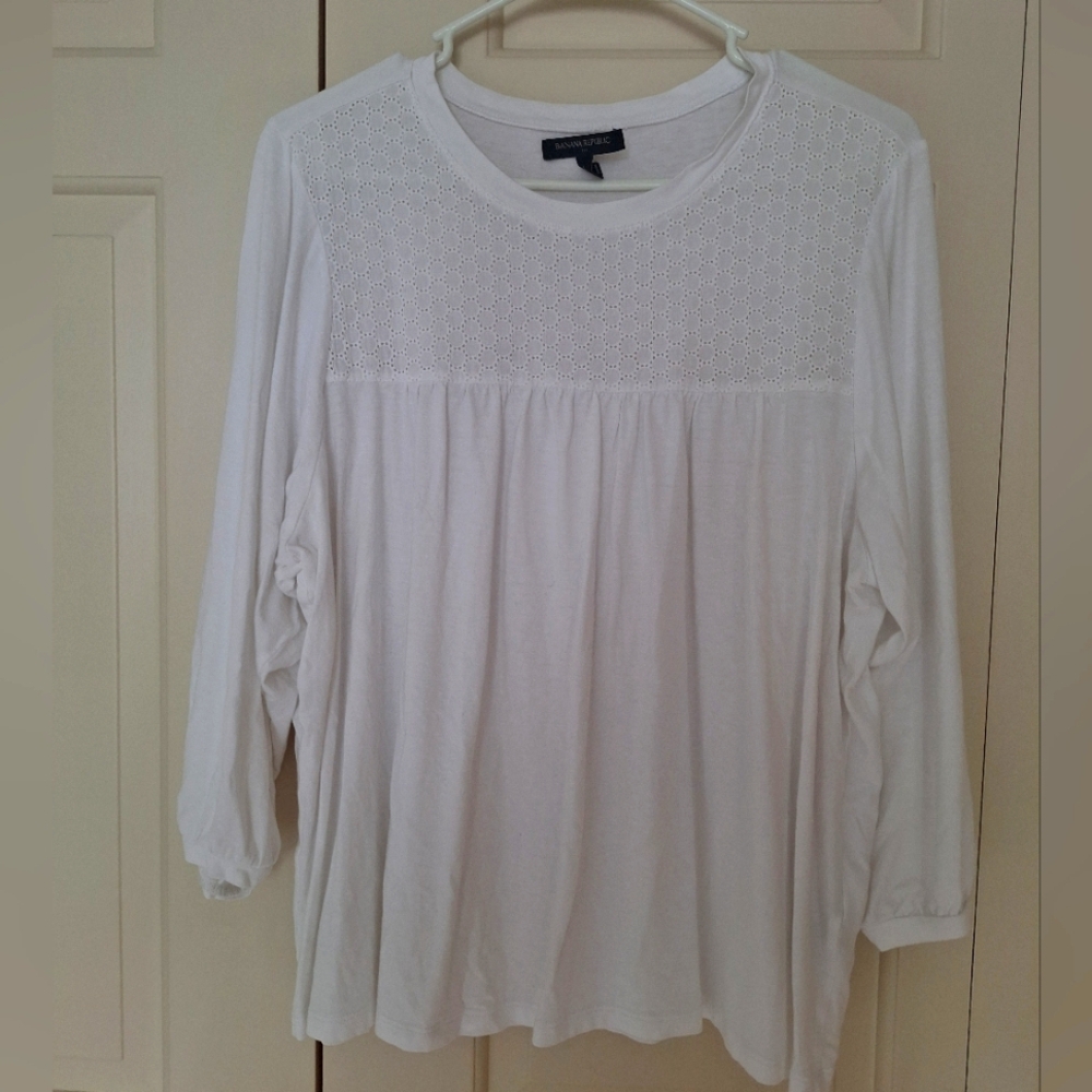 Banana Republic Factory White 3/4 Shirt
